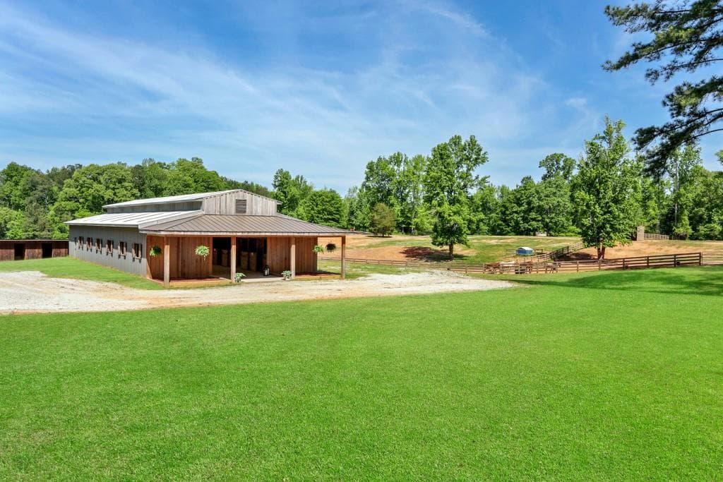 5400 Cascade Palmetto Highway, Fairburn, GA 30213 — most recent listing photo