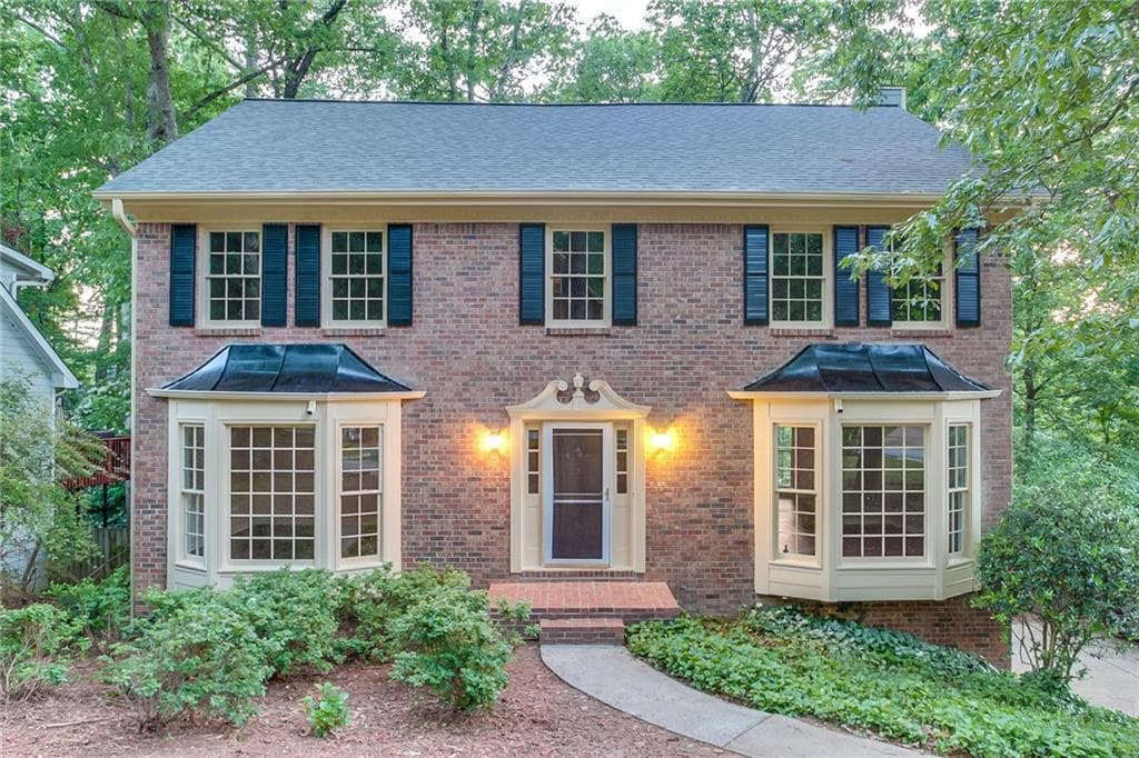 4 bedroom, 2,494 sq ft single family residence sold at 575 Wood Valley Trace, Roswell, GA 30076