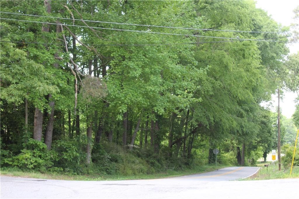 single family residence sold at 225 Oak Street, Jefferson, GA 30549