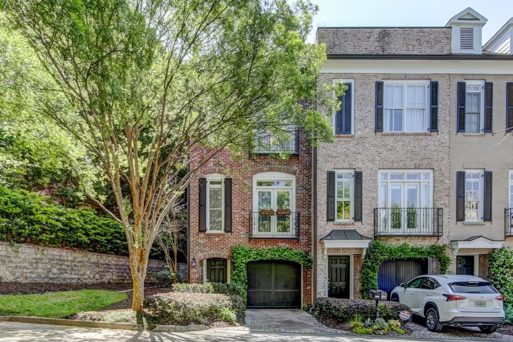 3291 Buckhead Forest Mews, Atlanta, GA 30305 — most recent listing photo