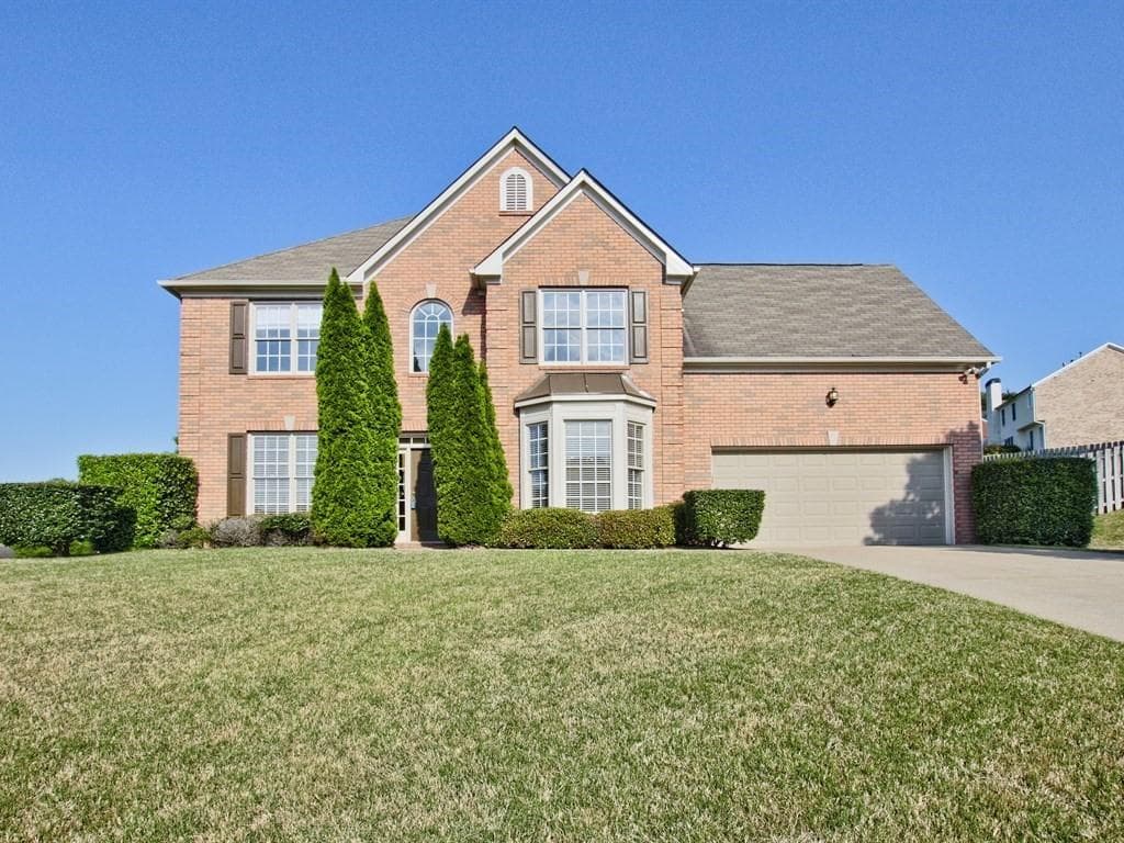 4 bedroom, 2,478 sq ft single family residence sold at 6312 Mountain Ridge Circle, Sugar Hill, GA 30518