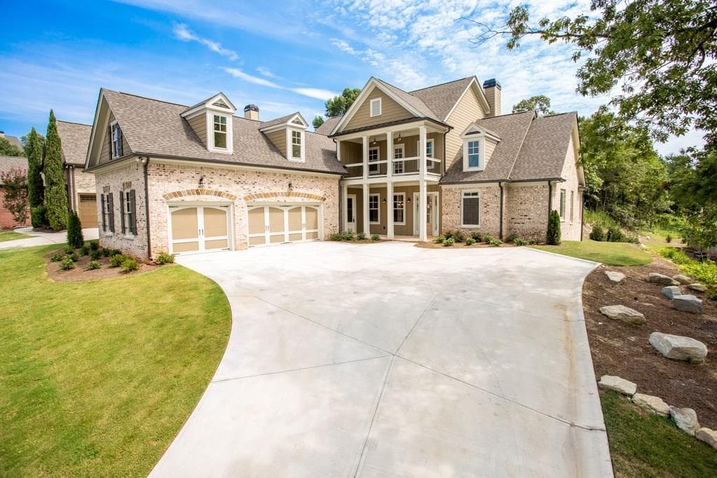 5 bedroom, 3,939 sq ft single family residence sold at 4615 Cardinal Ridge Way, Flowery Branch, GA 30542