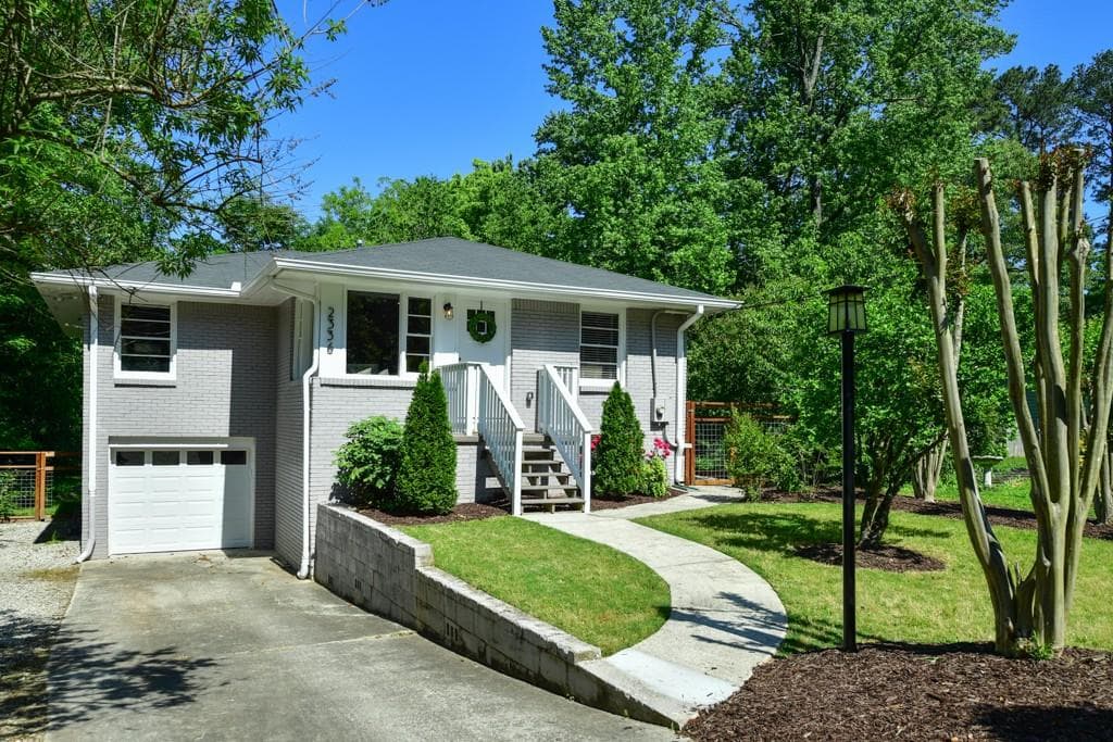 2336 Nesbitt Drive, Brookhaven, GA 30319 — most recent listing photo