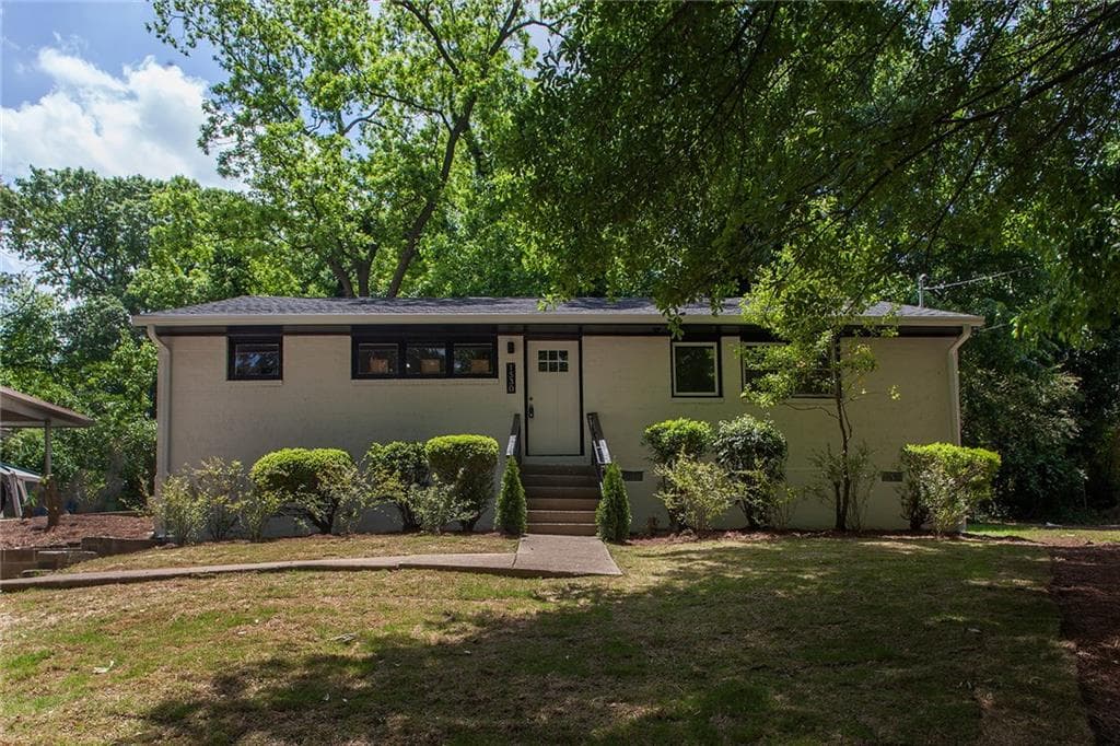3 bedroom, 1,144 sq ft single family residence sold at 1530 Brantley Court, Atlanta, GA 30314