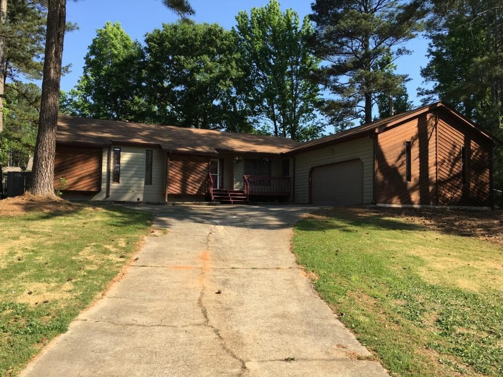 6551 Deshon Circle, Lithonia, GA 30058 — most recent listing photo