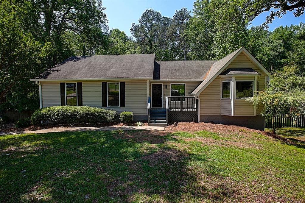 4 bedroom, 2,884 sq ft single family residence sold at 1081 Neva Drive, Marietta, GA 30060