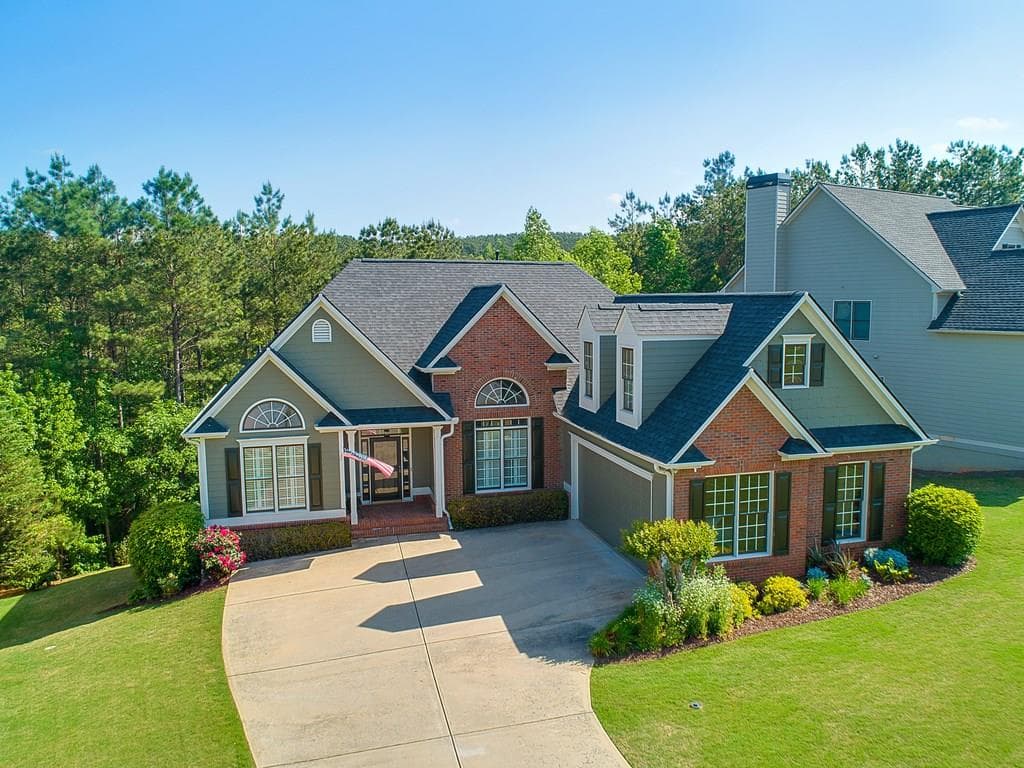 4 bedroom, 2,635 sq ft single family residence sold at 112 Red Bud Lane, Dallas, GA 30132