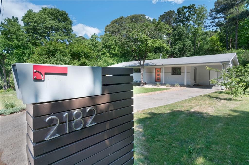 4 bedroom, 2,026 sq ft single family residence sold at 2182 Melante Drive, Atlanta, GA 30324
