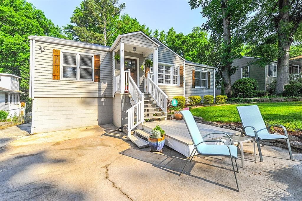 4 bedroom, 2,250 sq ft single family residence sold at 1104 Janes Lane, Atlanta, GA 30324