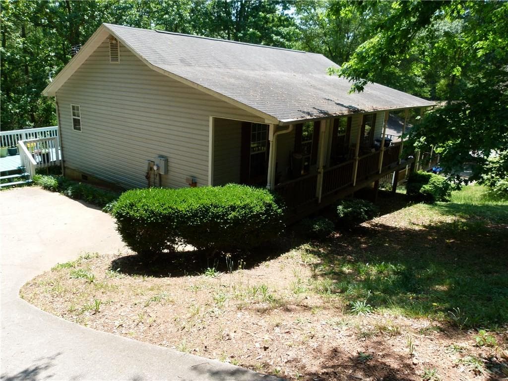 3030 Summer lake Drive, Gainesville, GA 30506 — most recent listing photo