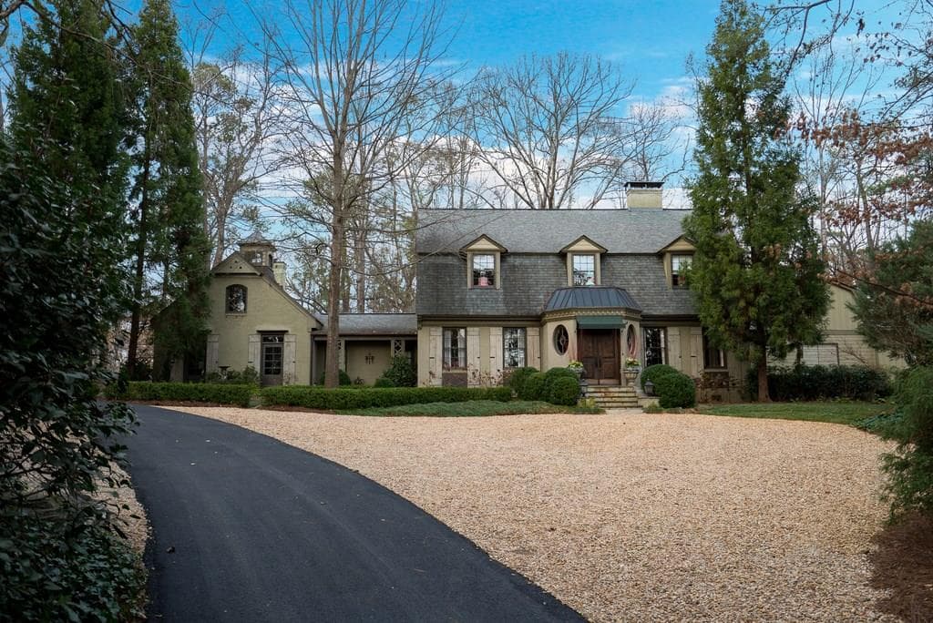 5 bedroom single family residence sold at 537 Hillside Drive, Atlanta, GA 30342