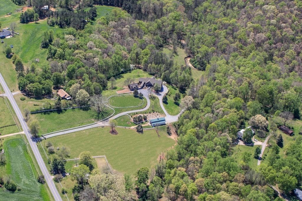 8490 Waldrip Road, Gainesville, GA 30506 — most recent listing photo