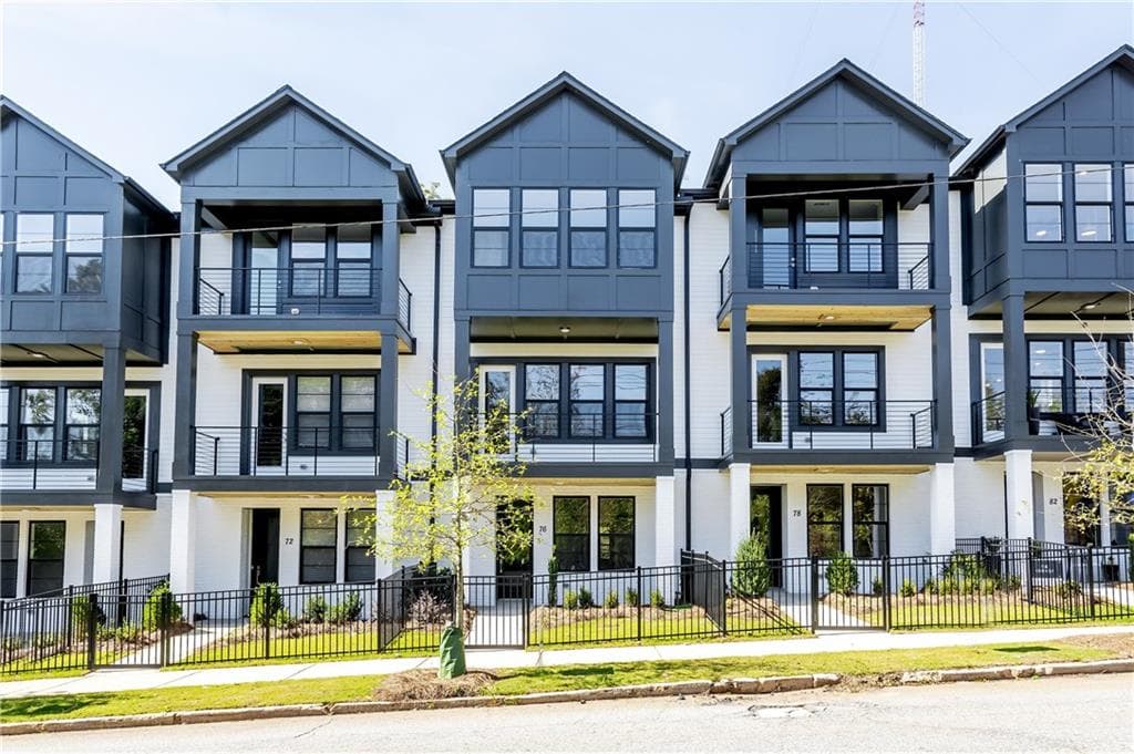 3 bedroom, 2,122 sq ft townhouse sold at 76 Rogers Street 8, Atlanta, GA 30317