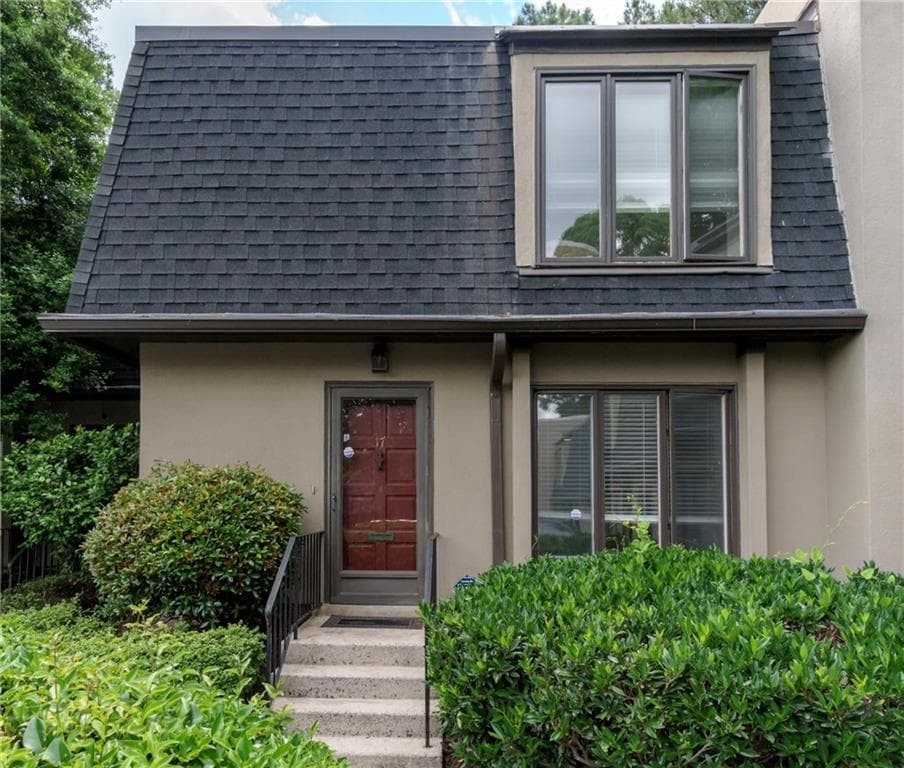 2 bedroom, 1,588 sq ft condominium sold at 17 Ivy Gates, Atlanta, GA 30342