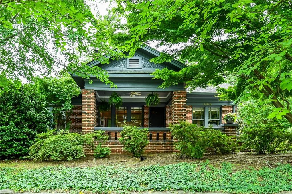 4 bedroom, 2,000 sq ft single family residence sold at 1105 Amsterdam Avenue, Atlanta, GA 30306
