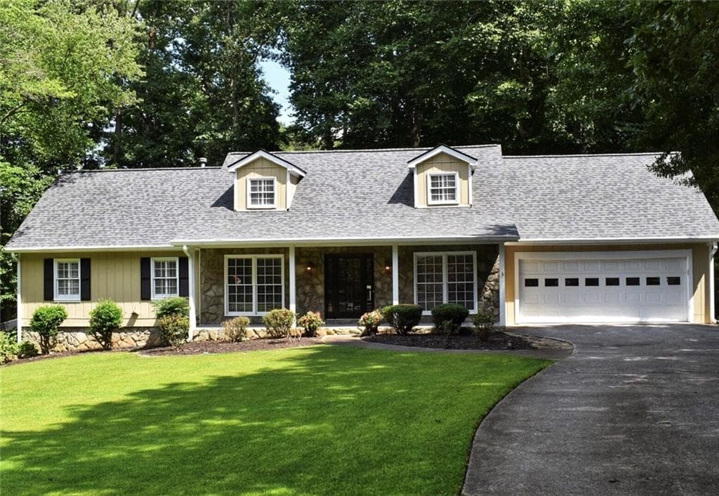321 Willow Glenn Court, Marietta, GA 30068 — most recent listing photo