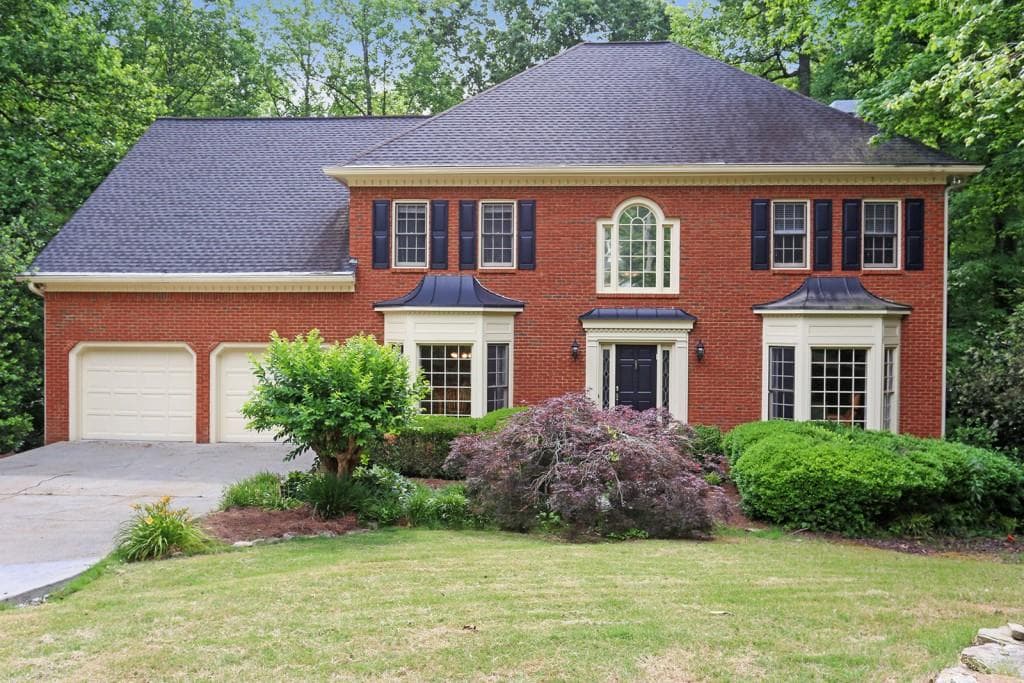 5 bedroom, 4,504 sq ft single family residence sold at 280 Flowing Spring Trail, Roswell, GA 30075