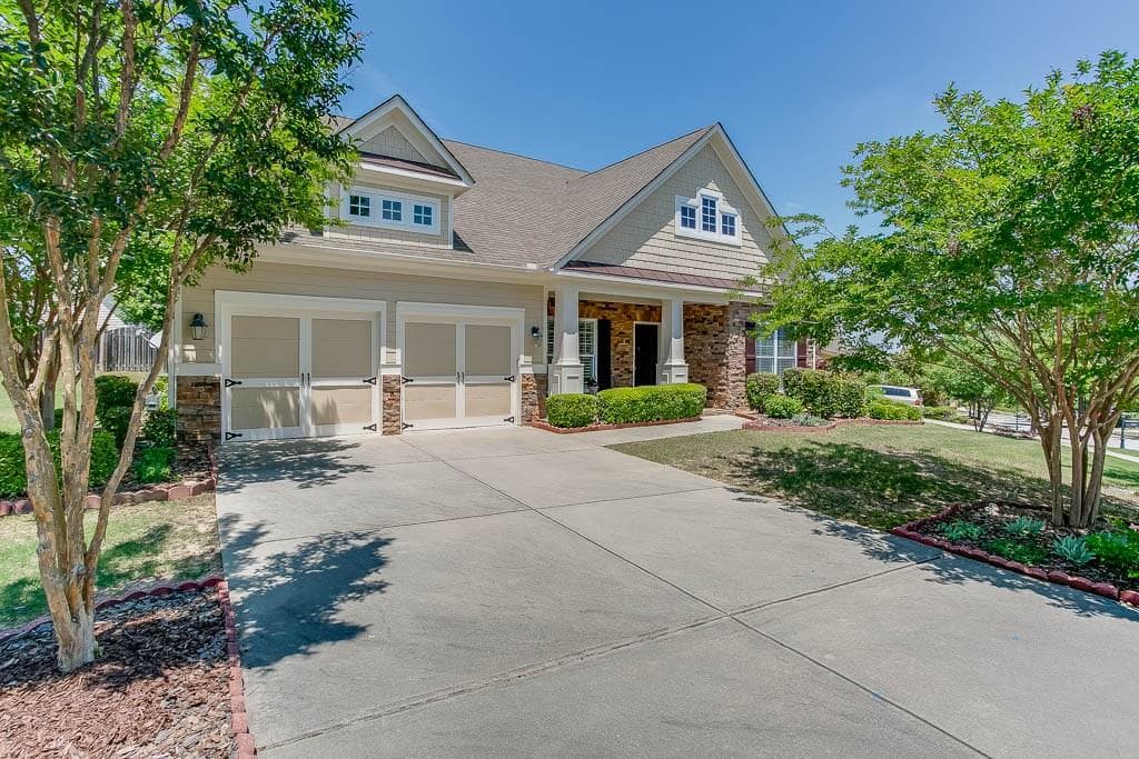 7863 Brass Lantern Drive, Flowery Branch, GA 30542 — most recent listing photo