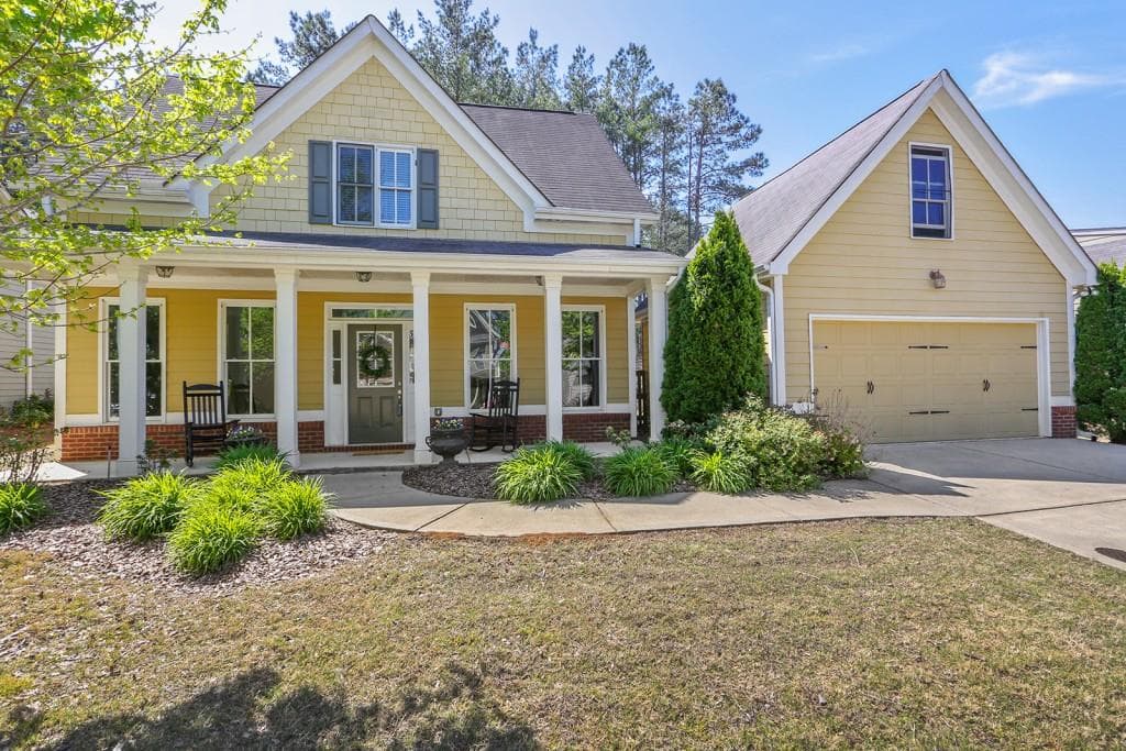 3 bedroom, 2,146 sq ft single family residence sold at 178 Treadstone Lane, Dallas, GA 30132