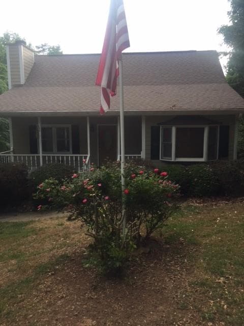 3 bedroom, 2,034 sq ft single family residence sold at 124 Hunters Mill Road, Woodstock, GA 30188