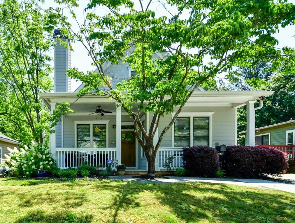 4 bedroom, 2,011 sq ft single family residence sold at 82 Walthall Street, Atlanta, GA 30316