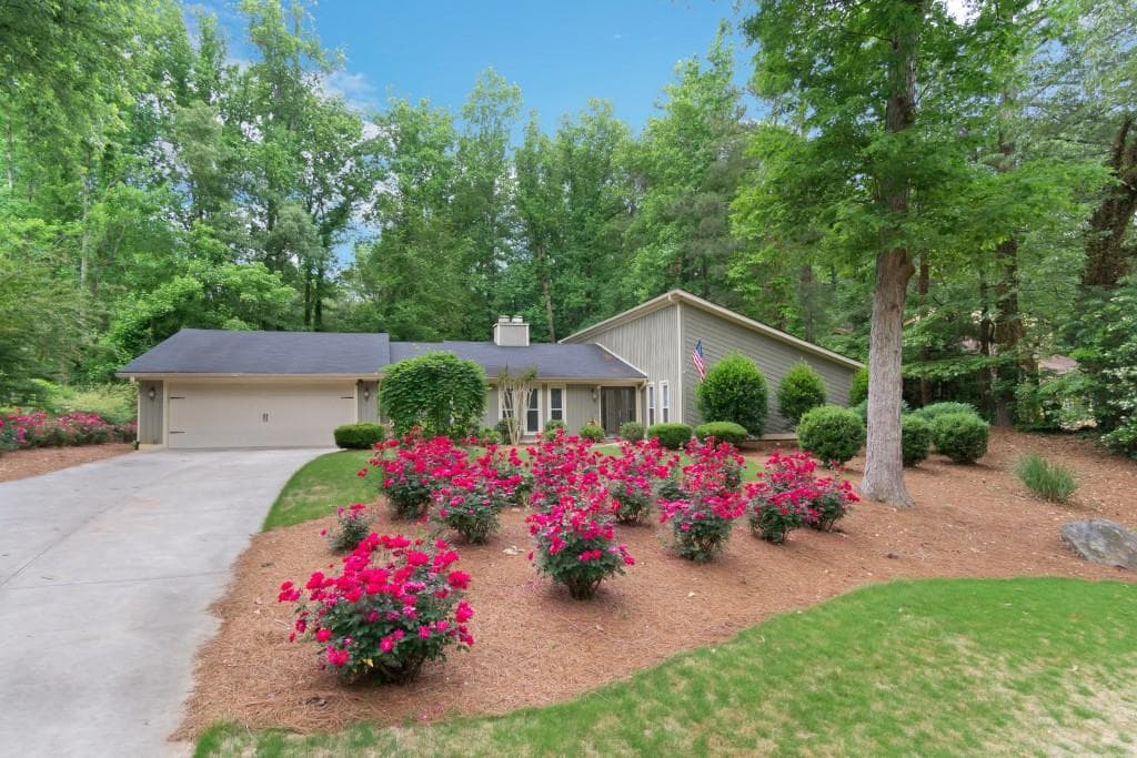 3185 Birchfield Trace, Marietta, GA 30068 — most recent listing photo