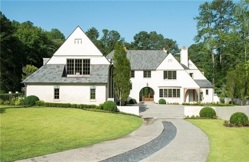 6 bedroom single family residence sold at 5040 Rebel Trail, Atlanta, GA 30327