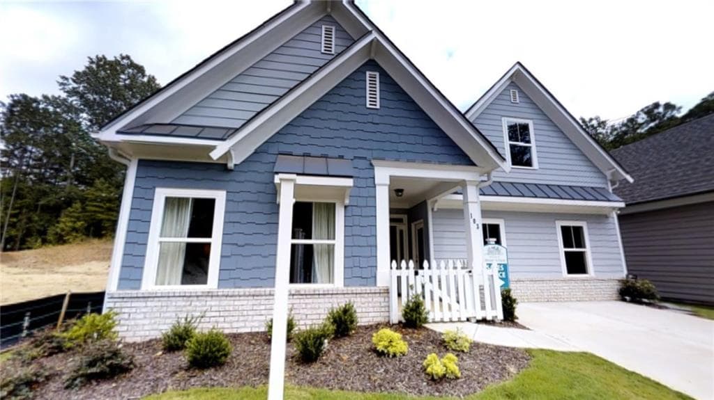 4 bedroom, 2,200 sq ft single family residence sold at 118 Altmore Way, Woodstock, GA 30188