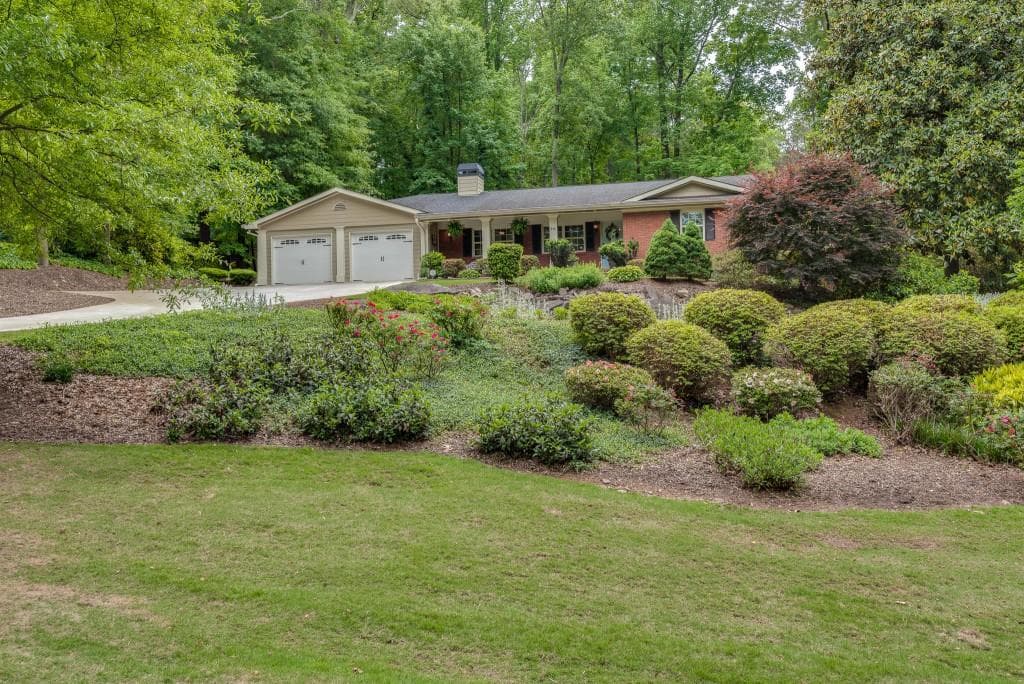 555 Wisteria Drive, Marietta, GA 30064 — most recent listing photo