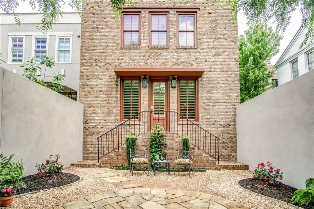 127 Hubbard Road, Woodstock, GA 30188 — most recent listing photo
