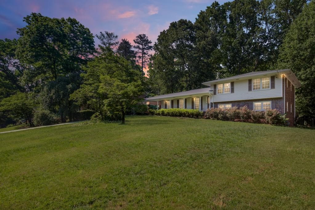 165 Devonwood Drive, Sandy Springs, GA 30328 — most recent listing photo