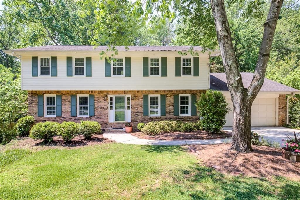 4620 Dunover Circle, Dunwoody, GA 30360 — most recent listing photo