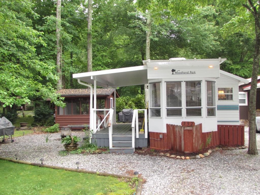 1 bedroom single family residence sold at 592 Riverside Drive, Cleveland, GA 30528
