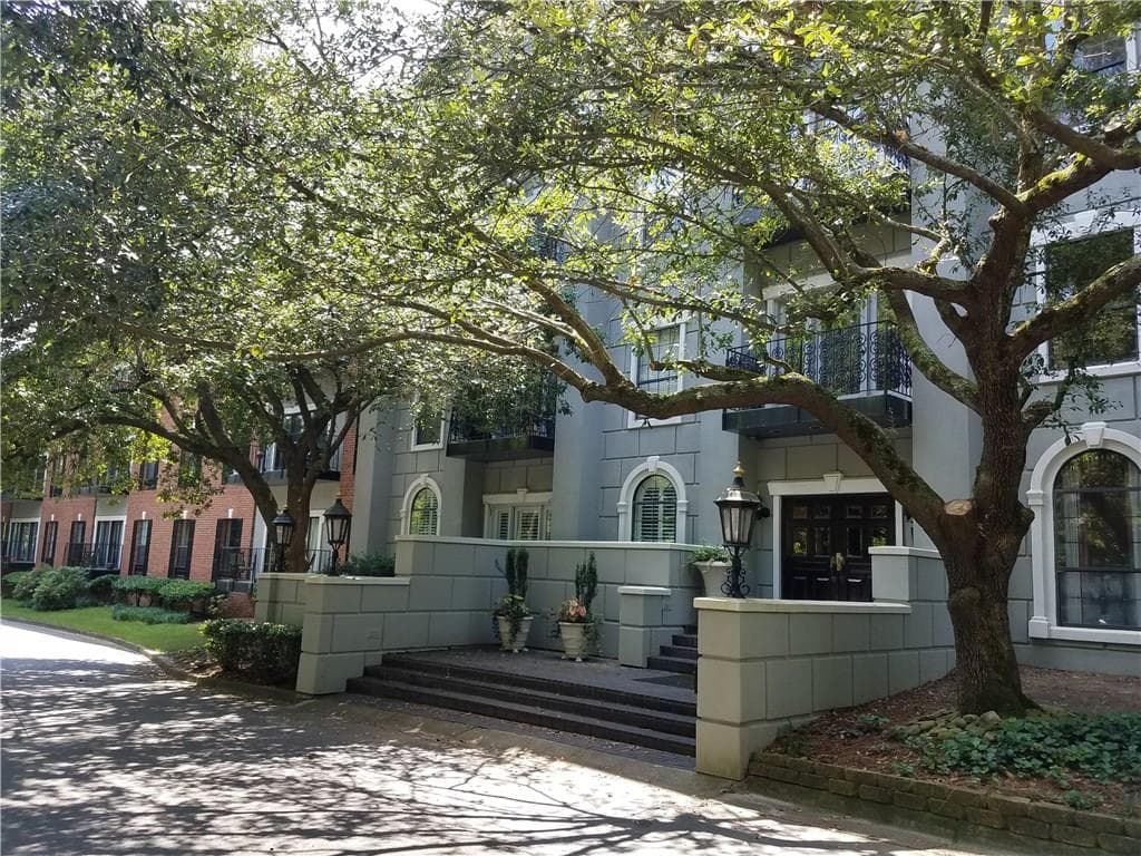 2 bedroom, 1,785 sq ft condominium sold at 3071 Lenox Road 44, Atlanta, GA 30324