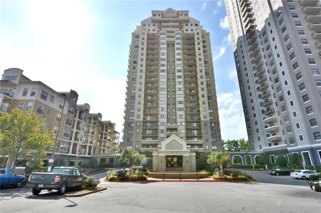 1 bedroom, 688 sq ft condominium sold at 795 Hammond Drive 703, Atlanta, GA 30328