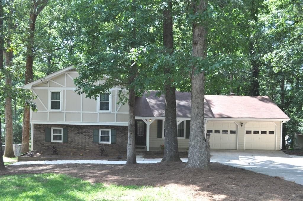 2847 Rosemont Drive, Lawrenceville, GA 30044 — most recent listing photo