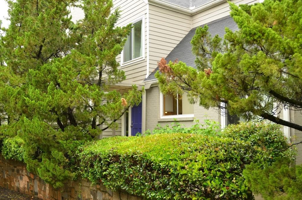 2 bedroom, 1,601 sq ft townhouse sold at 710 E Ponce De Leon Avenue 8, Decatur, GA 30030