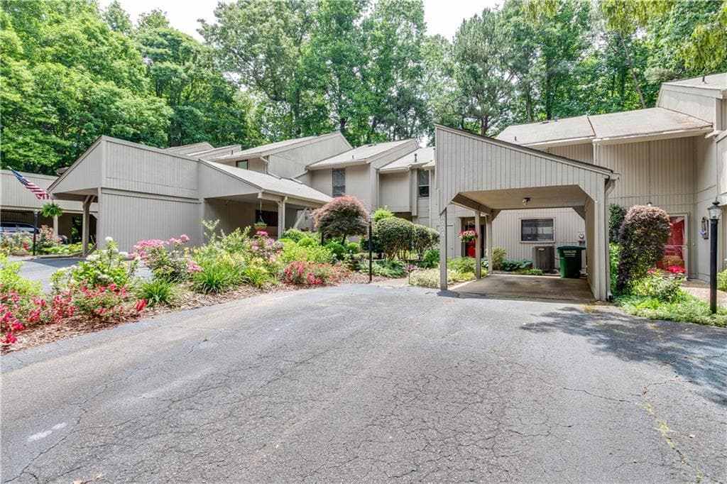 6224 Brookwood Road, Peachtree Corners, GA 30092 — most recent listing photo