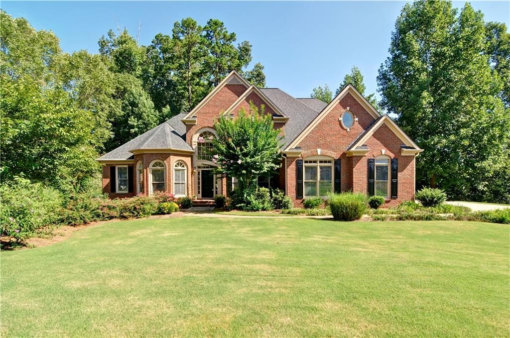 5 bedroom, 4,662 sq ft single family residence sold at 100 Wayfair Overlook Drive, Woodstock, GA 30188
