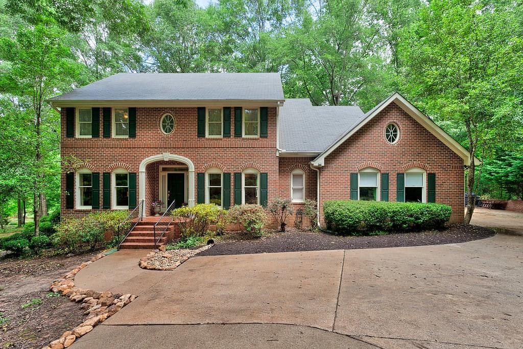 109 Ember Way, LaGrange, GA 30240 — most recent listing photo