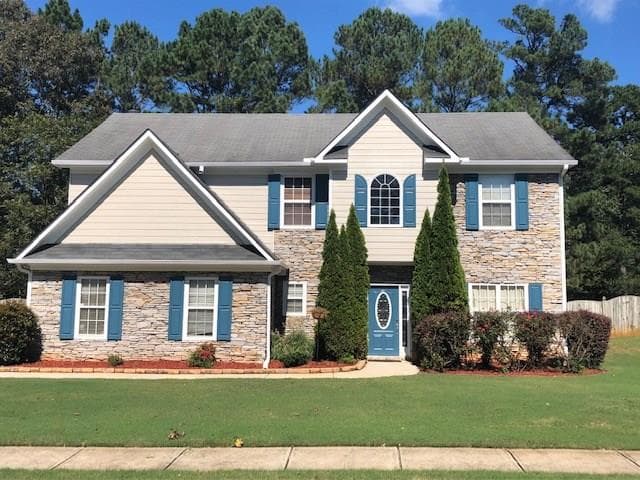 208 Courtland Oaks Drive, Marietta, GA 30060 — most recent listing photo
