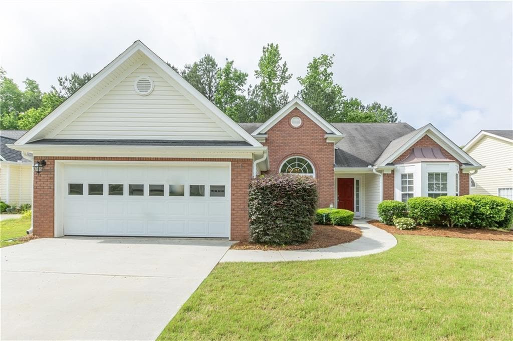 208 Lake Cove Approach, Newnan, GA 30265 — most recent listing photo