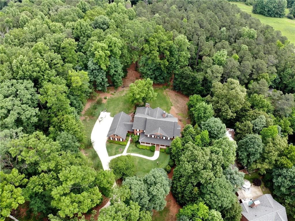 4 bedroom, 4,537 sq ft single family residence sold at 410 Whitehead Road, Sugar Hill, GA 30518