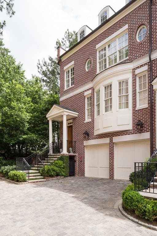3 bedroom, 4,138 sq ft townhouse sold at 3342 Paces Ferry Avenue 5, Atlanta, GA 30339