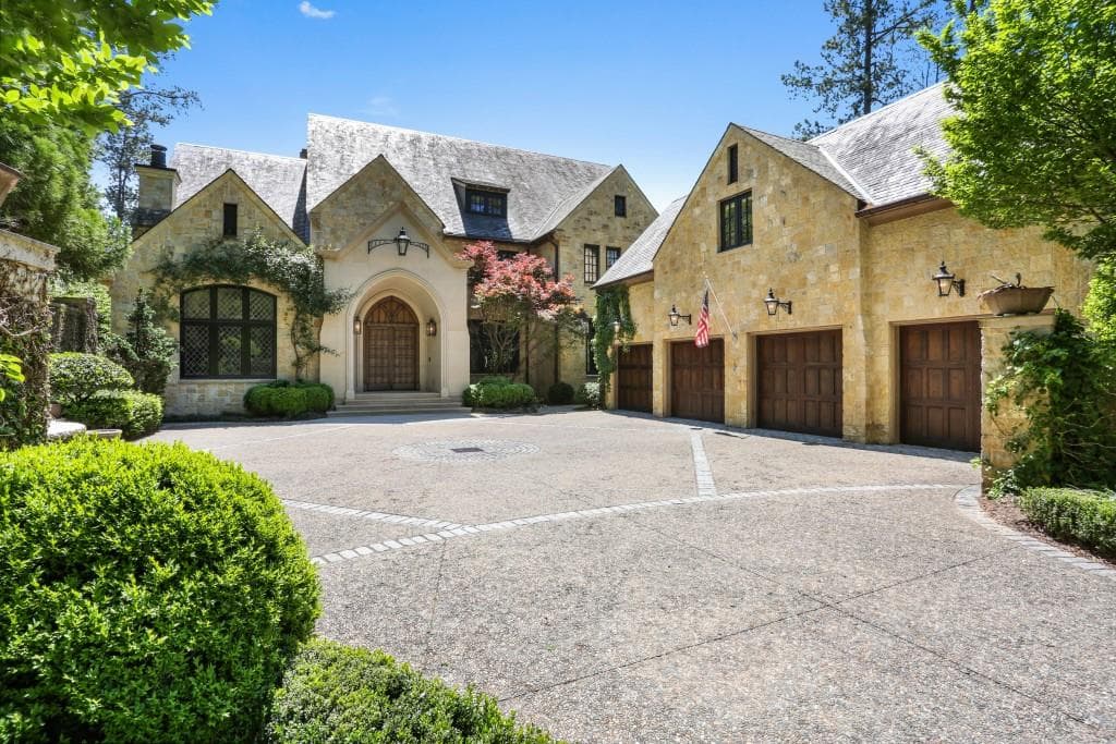 910 Hurleston Lane, Johns Creek, GA 30022 — most recent listing photo
