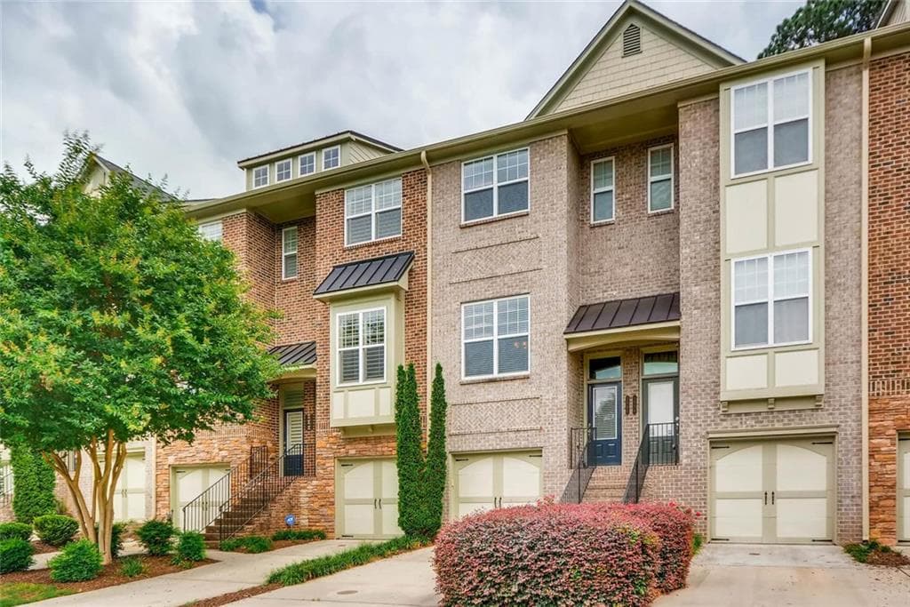 1992 Cobblestone Circle, Brookhaven, GA 30319 — most recent listing photo