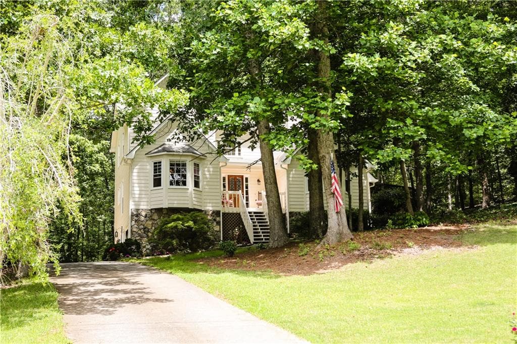 3 bedroom, 2,596 sq ft single family residence sold at 119 Jay Wood Drive, Woodstock, GA 30188
