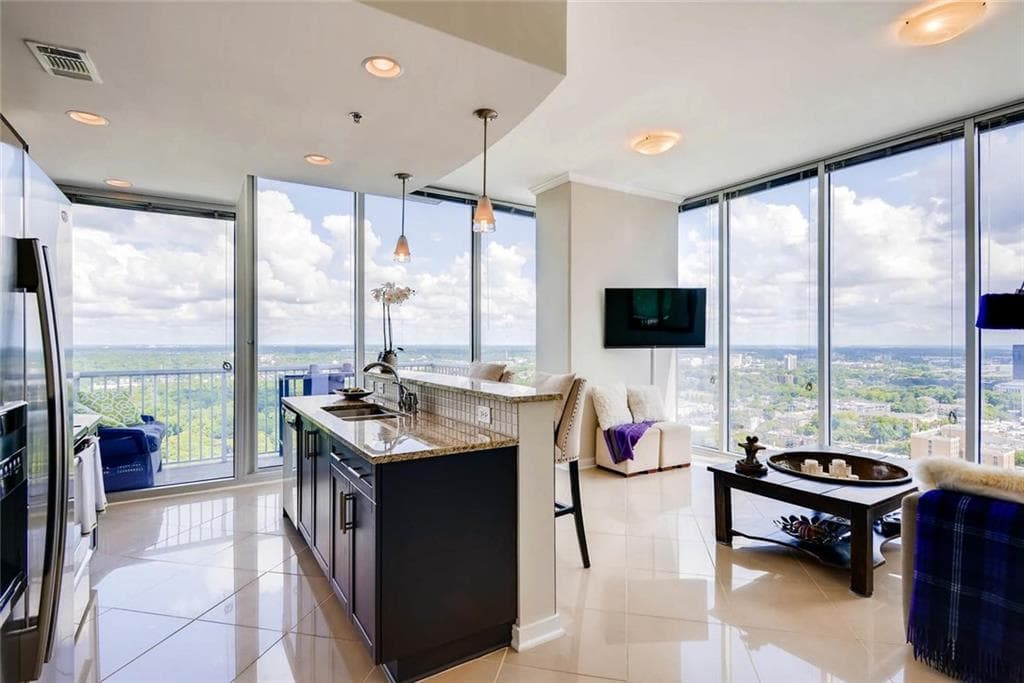2 bedroom, 1,158 sq ft condominium sold at 855 Peachtree Street 3013, Atlanta, GA 30308