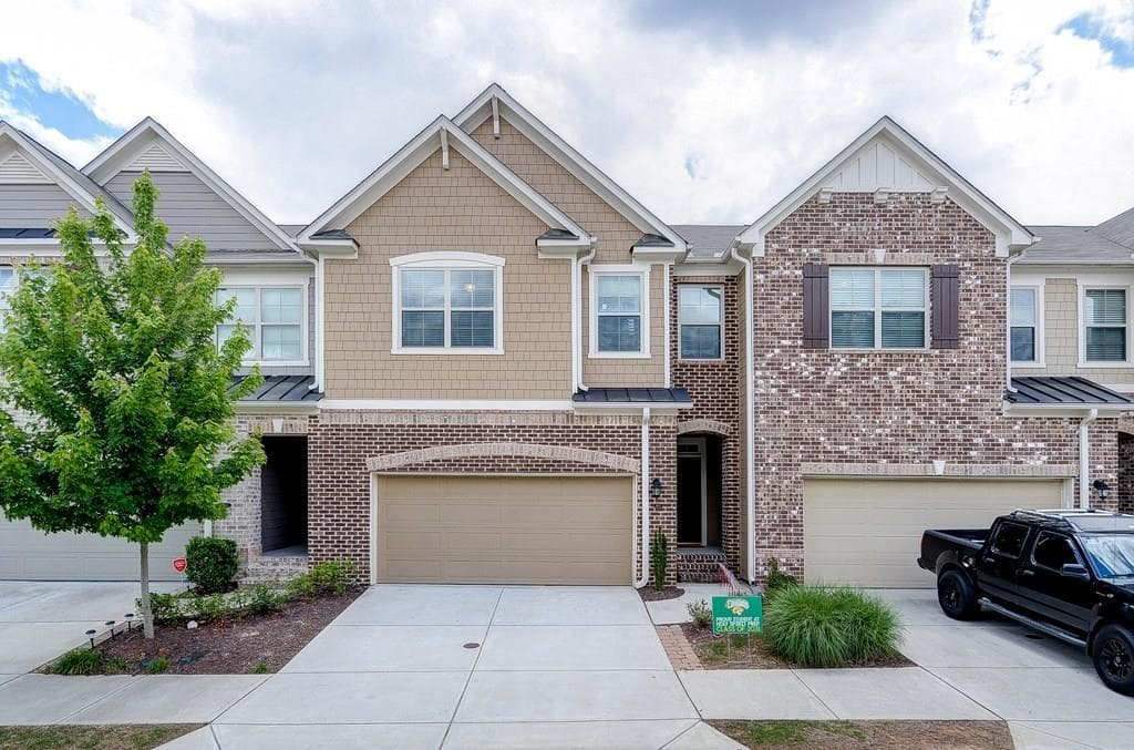 1613 Trailview Way, Brookhaven, GA 30329 — most recent listing photo