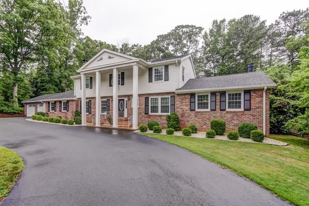 3100 Brookview Road, Marietta, GA 30067 — most recent listing photo